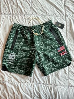 Darc Sport camo shorts size small