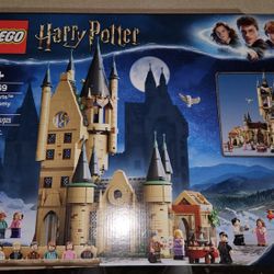 New LEGO Harry Potter Hogwarts Castle Buildable Set