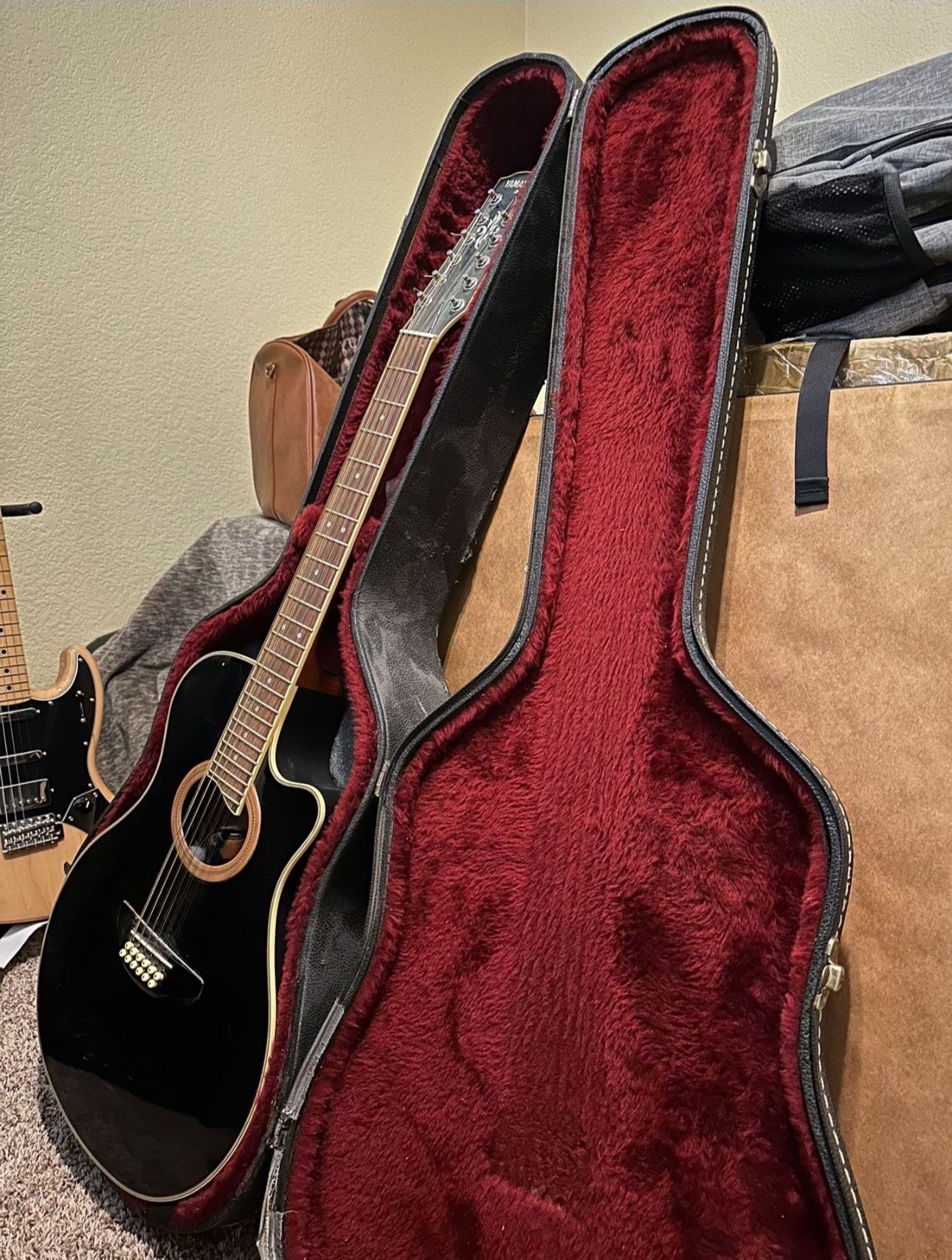 Yamaha APX-9-12 String Acoustic/Electric Guitar
