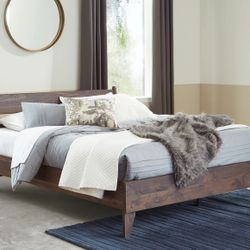 Full Panel Platformed Bed Set 4 Pc Includes Dresser,nightstand,  Chest And Full Bed-frame. 