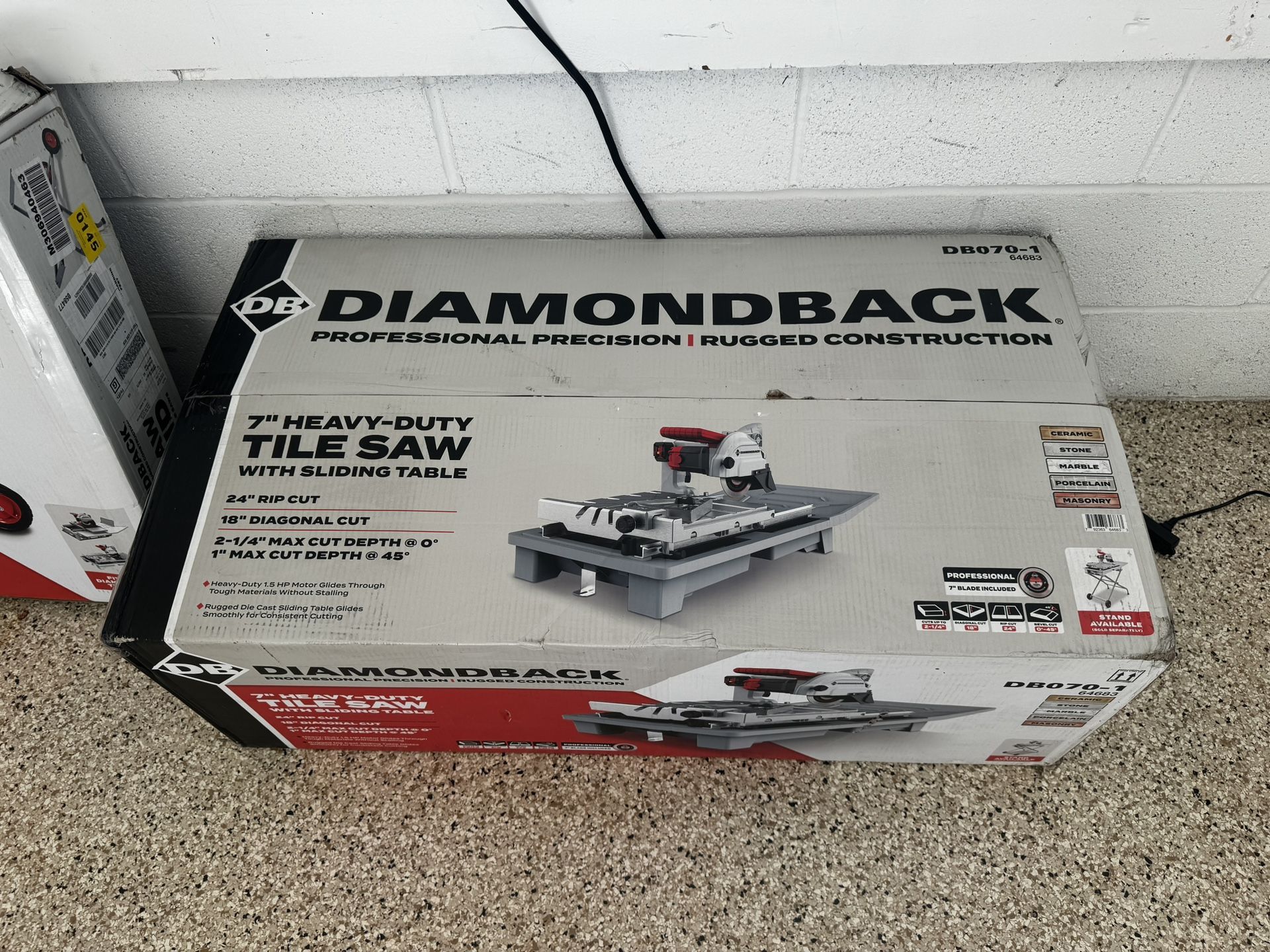 7" Tile Saw With Stand Brand New