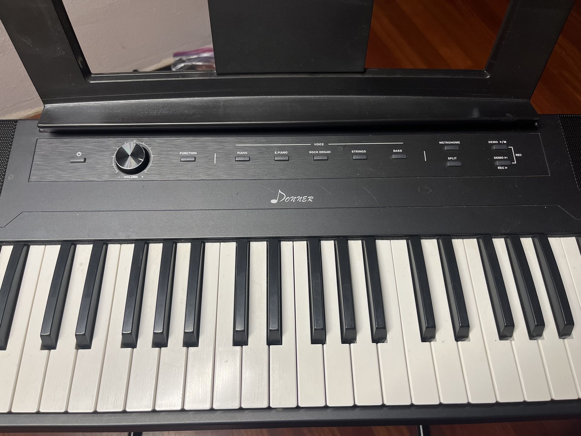 Donner DEP -45 Digital Piano