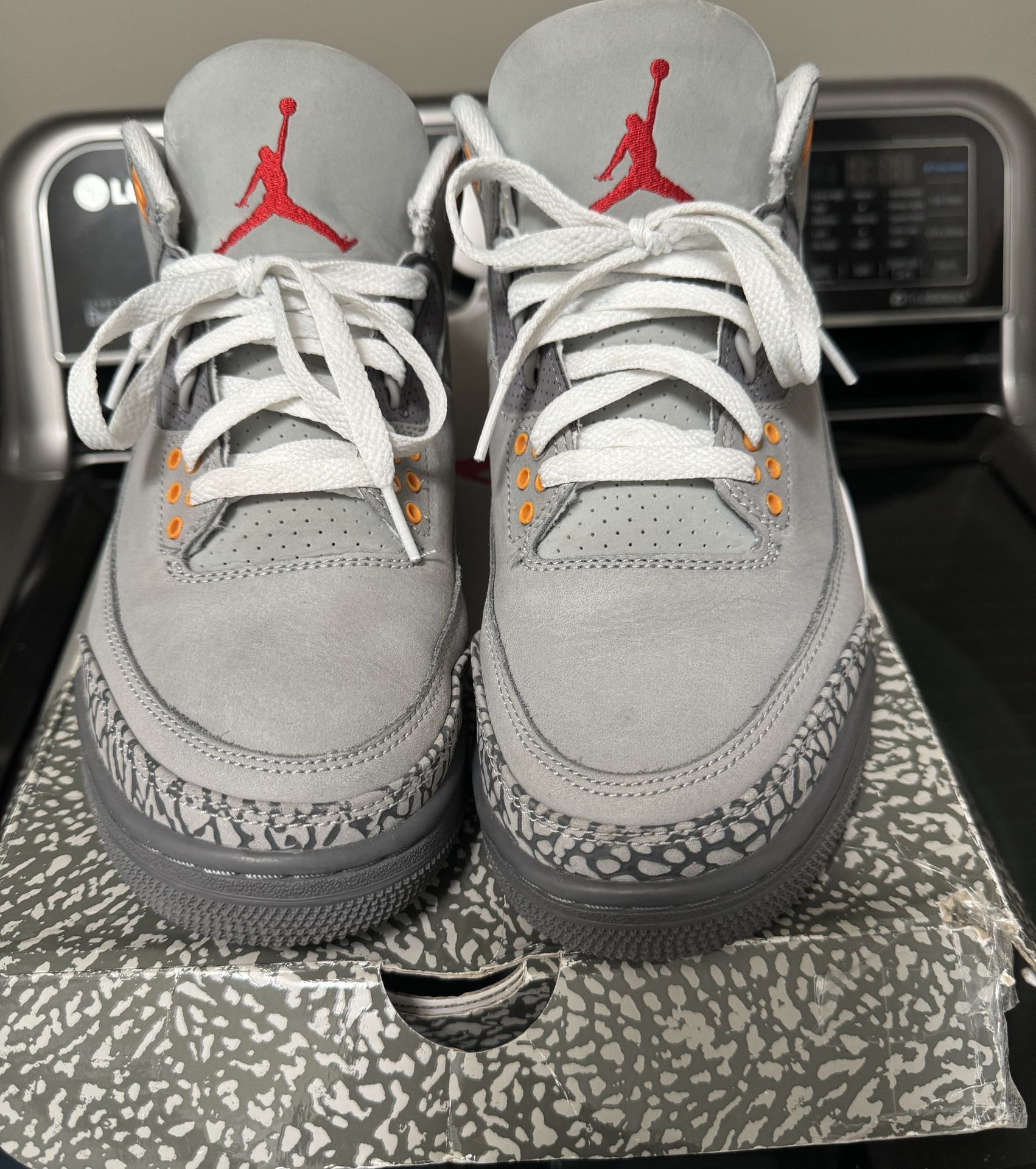 Air Jordan 3 Retro Cool Grey Size 8