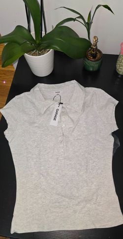 Garage Women's Gray Solid Knit Cropped Slim Fit Collared Button Polo M