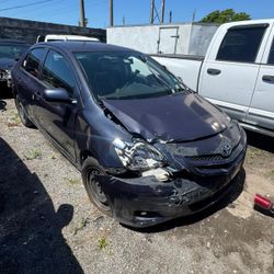 2010 Toyota Yaris 1.5 parts engine transmission door rims exhaust rims axel radio fenders