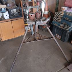 Ridgid Pipe Threader & Stand