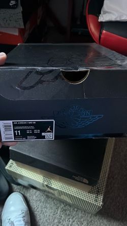 JORDAN 1 MID SE