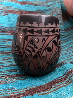 Authentic Mata Ortiz Pottery Olla by Jesús Ortiz - 7" Hand-Coiled Fish Motif