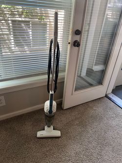 Eureka NES100 White Vacuum Cleaner