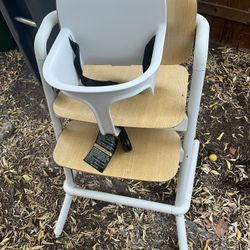 Free Cybex High chair 