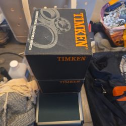 2002-2009 BMW Front Hubs for 7 Series 