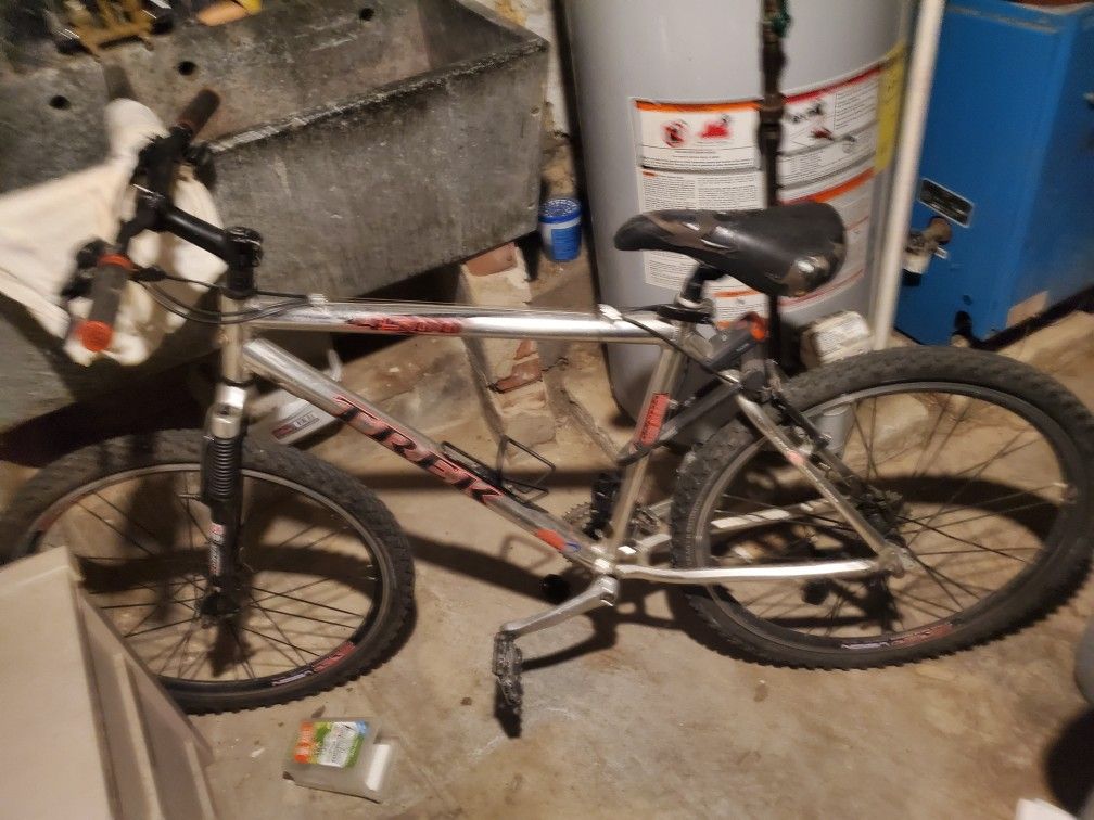 Bikes For Sale !!! 50 $ Each Or Come With Best Offer