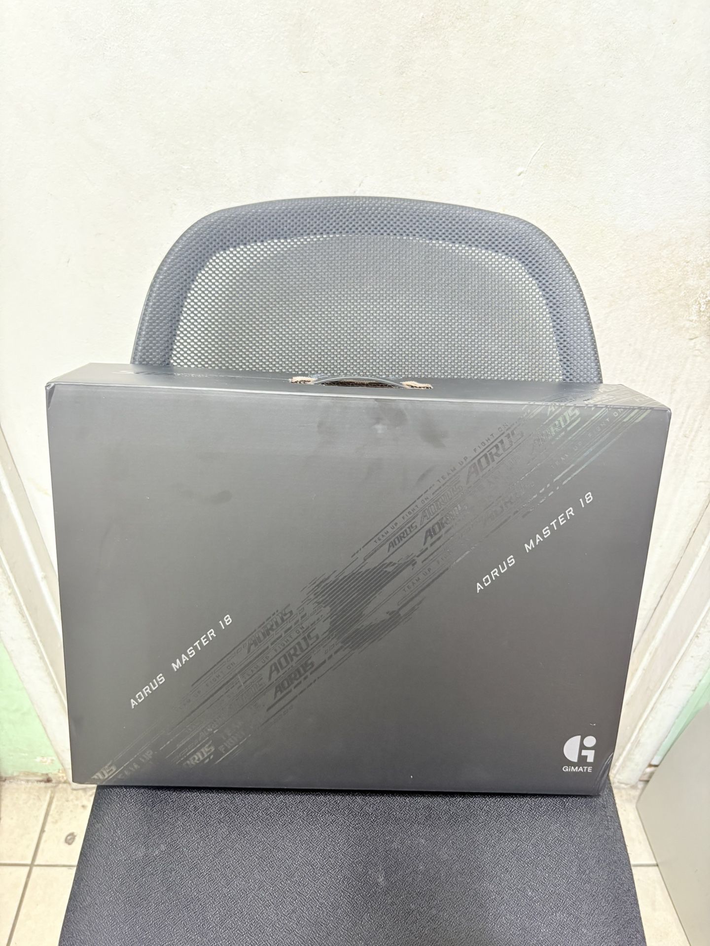 GIGABYTE AORUS Master 18 Gaming Laptop - 240Hz 2560x1600 Mini-LED - NVIDIA GeForce RTX 5090 - Intel Core Ultra 9 275HX - 2TB SSD with 64GB DDR5 RAM - 