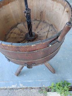 Antique handwasher