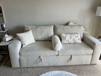 Beautiful Cream Sofa - Clean & Excellent Condition