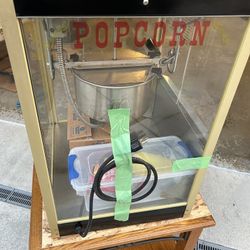 Popcorn Machine In Great Condition  32”x 21”x19”