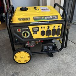 Champion Power Equipment 11,500/9,200-Watt Electric Start Gasoline, Propane and Natural Gas Tri-Fuel 