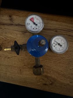 CO2 regulator
