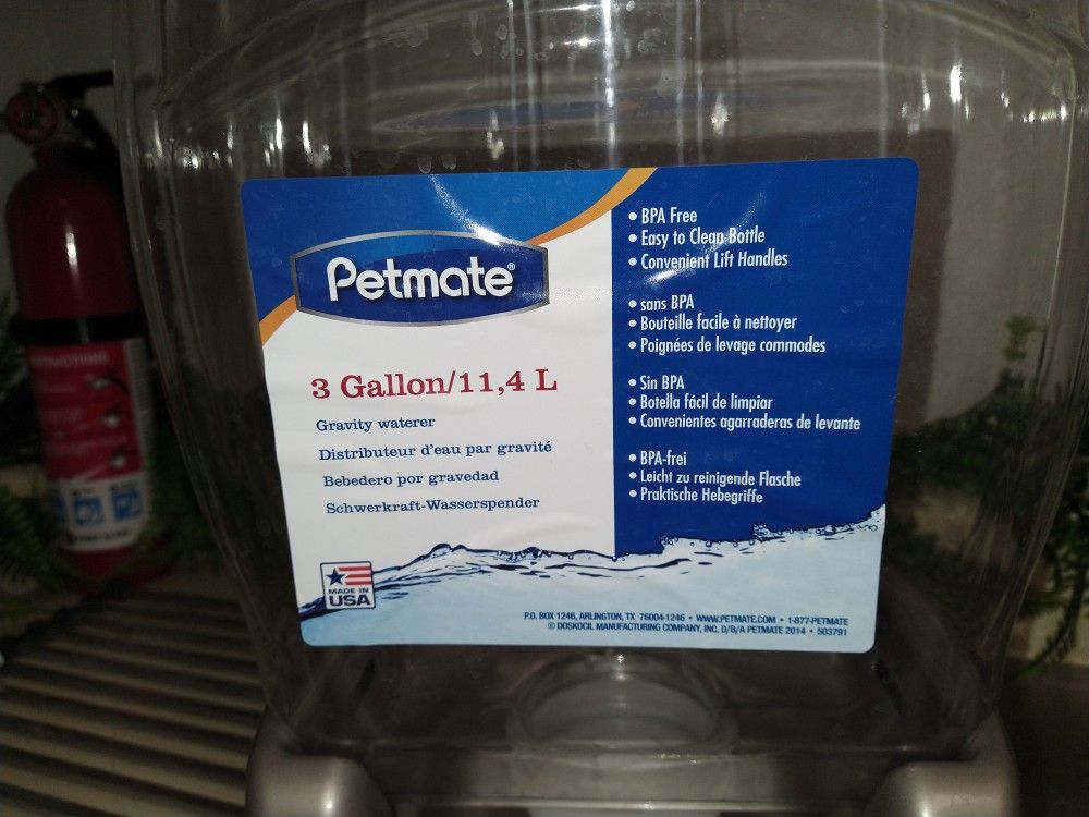Petmate 3 Gallon Water Station