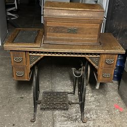 Wheeler And Wilson Sewing Machine. 