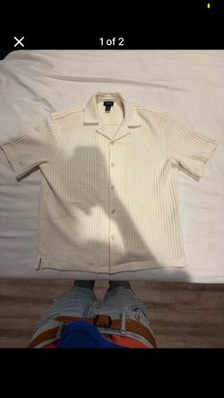 Quality men’s dressing shirt size small/medium