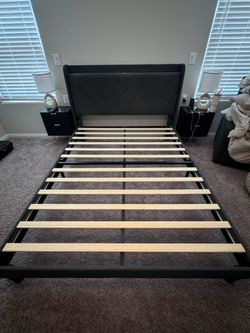 koorlian Queen Bed Frame