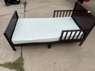 Toddler Bed Frame with Mattress
