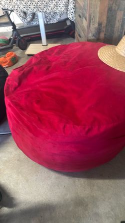 Giant bean bags red and black