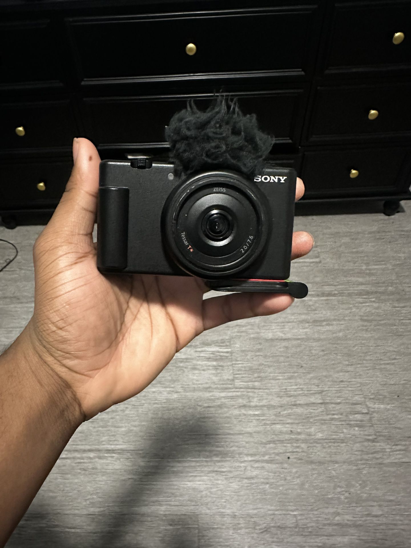 Vloggin Camera ( Sony ZV-1F )