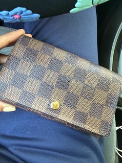 LV wallet