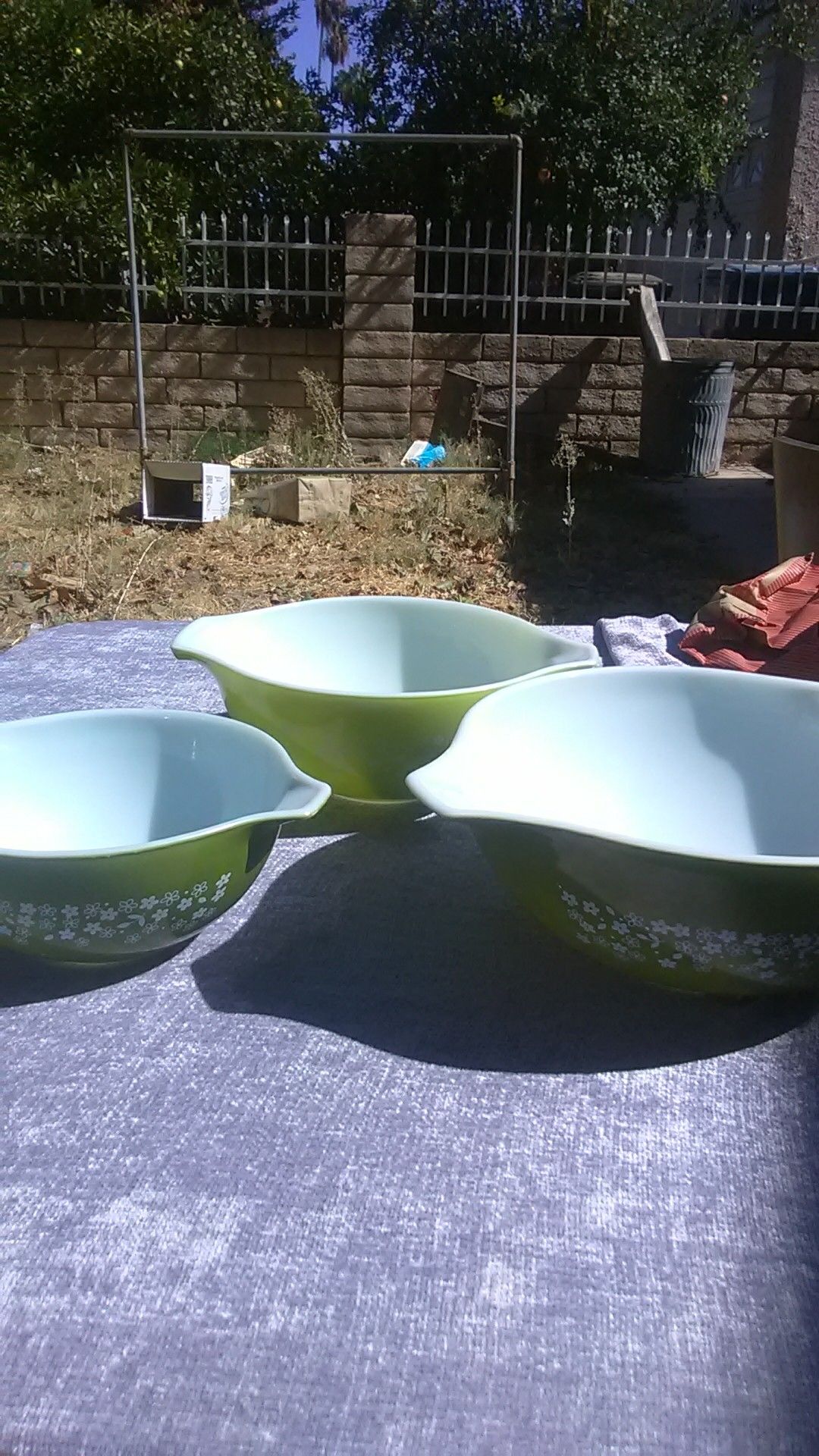 Large Green Pyrex Bowls