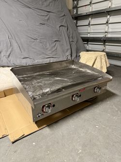 Star-Max Manual & Embedded Thermostatic Gas Griddle