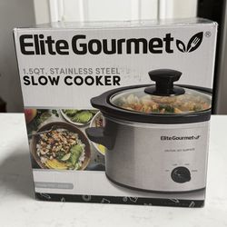 Slow cooker