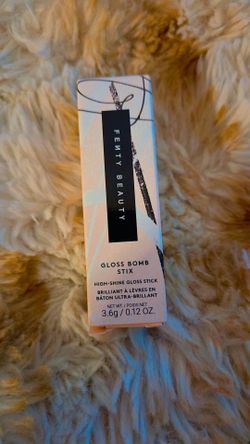 Fenty Beauty Gloss Bomb Stix (hibiscus)