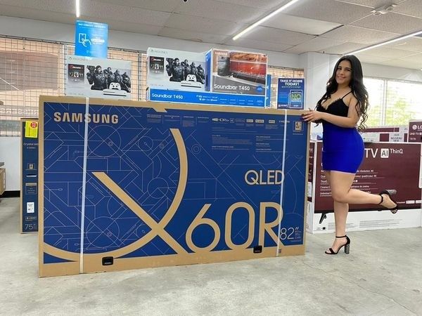 Yes available!!v 70'82' QLED Samsung smart 4K TVs �FREE PS4� JUST $39 Down NO CREDIT CHECK🍀