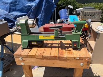 Wood lathe w/stand tools