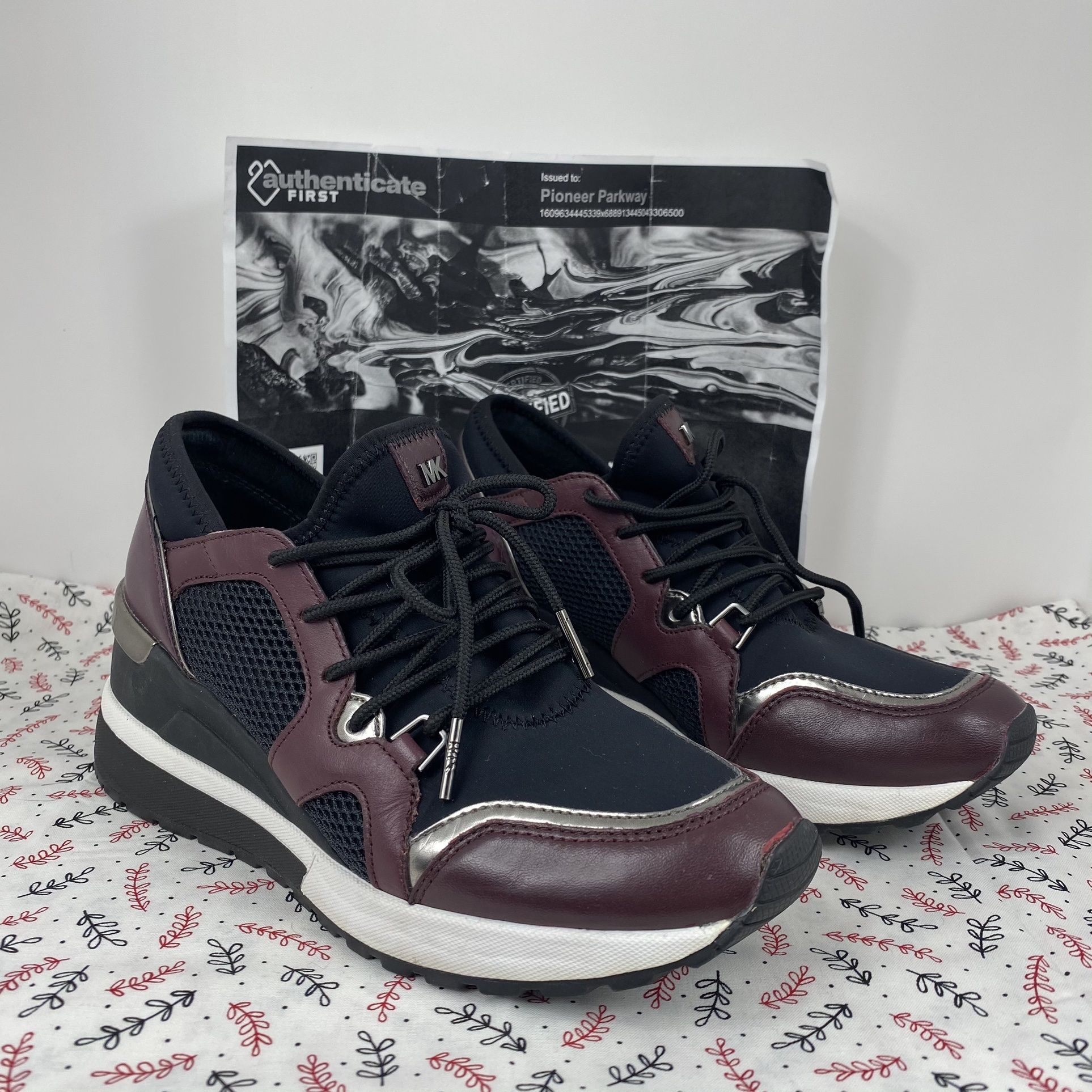 Michael Michael Kors Georgie Mixed Media Trainer Black And Burgundy Sz.6.5M