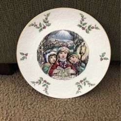 Royal doulton Christmas plate