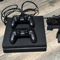 Ps4 Slim 500gb 2 Controllers, Charger, All Cables Included