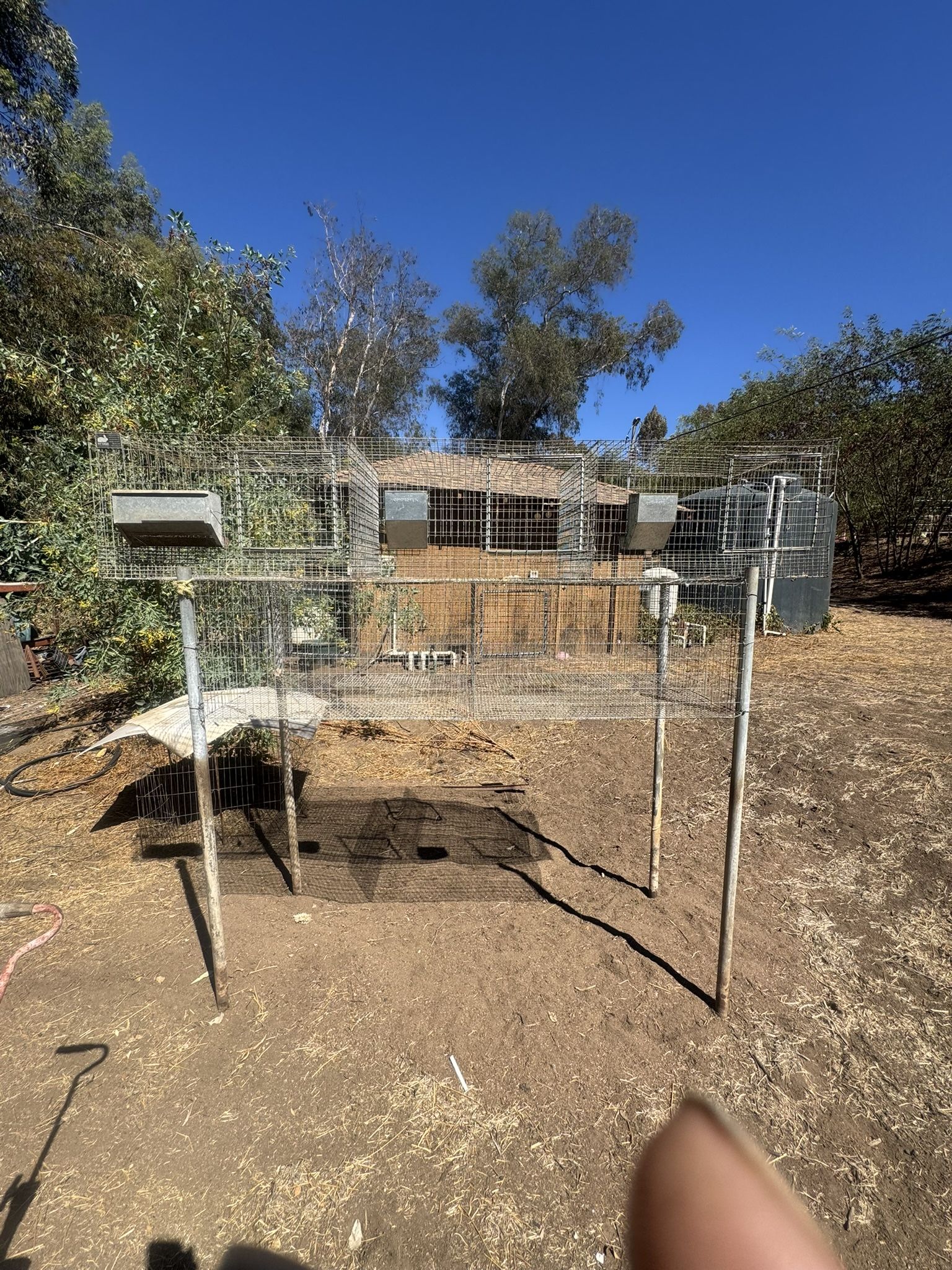  Cages For Birds, Rabbits, Etc. / Jaulas Para Pajaros, Conejos, Etc.