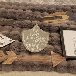   Baby/Toddler Room Decor
