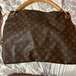Louis Vuitton Monogram Canvas Artsy MM