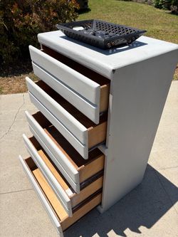 5 Drawer Dresser