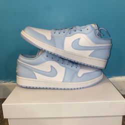 Jordan 1 Low Ice Blue