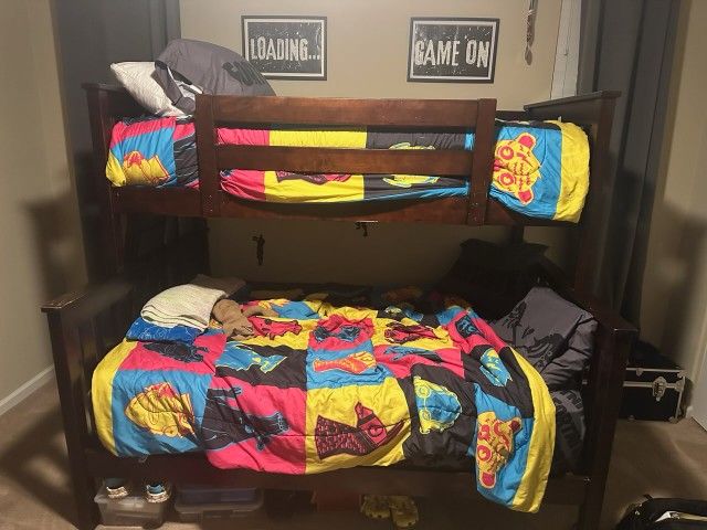 Solid Wood Bunk Bed