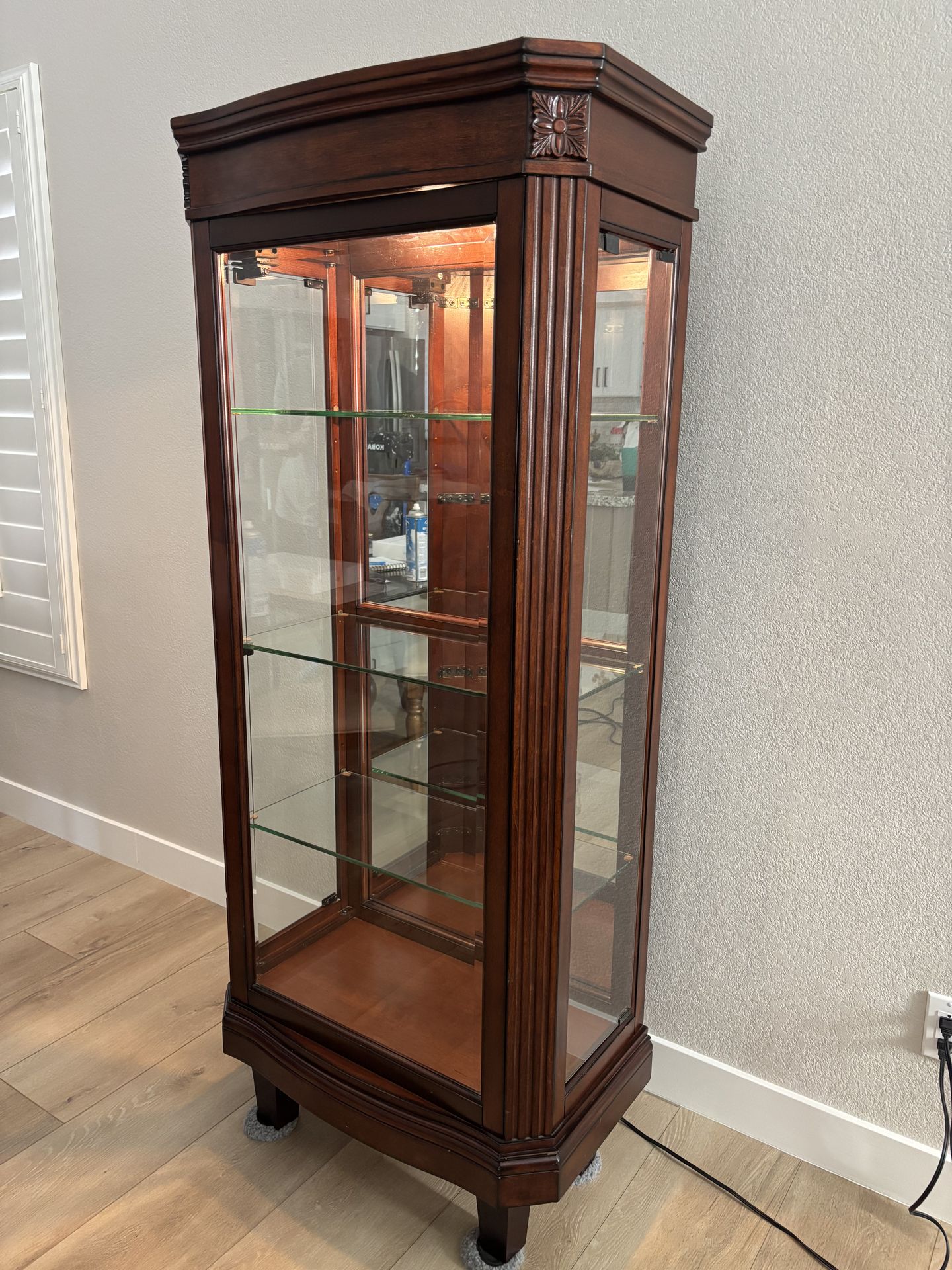 Curio Cabinet: located in Gilbert near Ray Road and Lindsay Ave