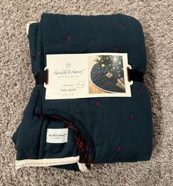 Brand New Hearth and Hand Tree Skirt 