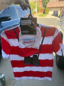 Where's Waldo T-Shirt and Beanie Combo