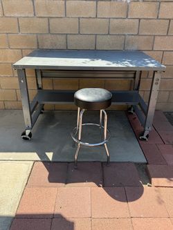 U-line metal rolling working table with stool