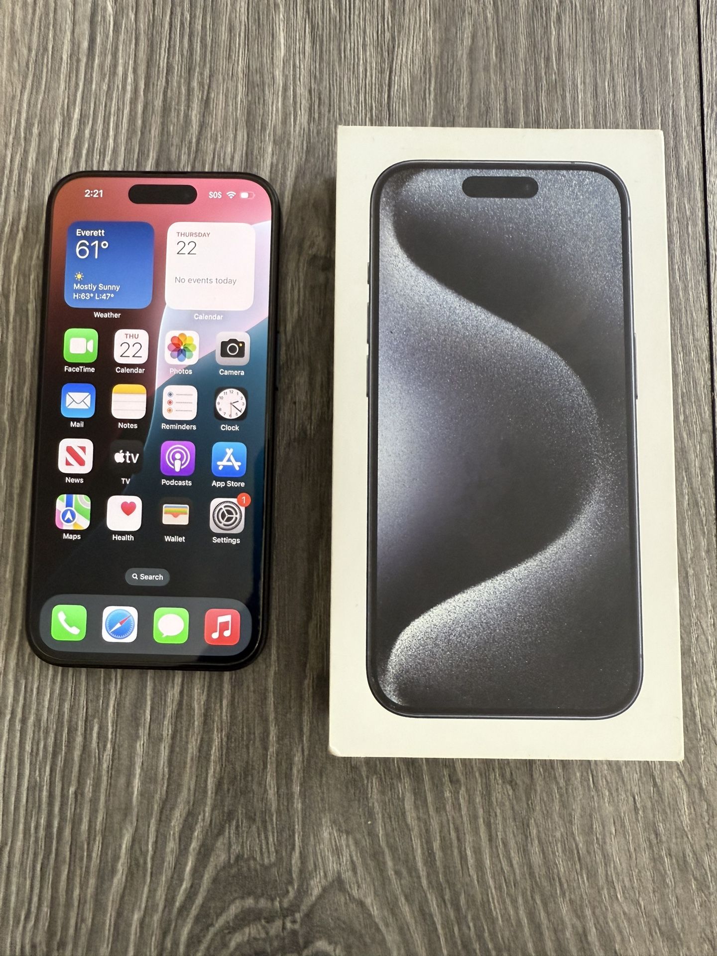 iPhone 15 Pro, Carrier is T-Mobile, good Condition
